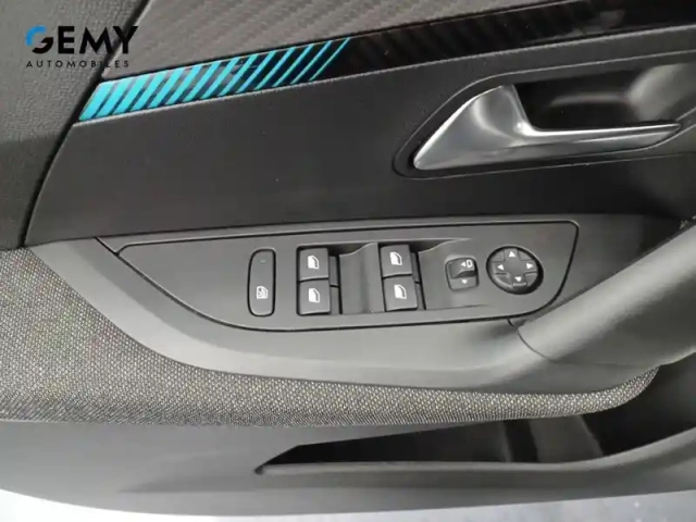 Peugeot 2008 puretech 130 s&amp;s eat8 — photo 12
