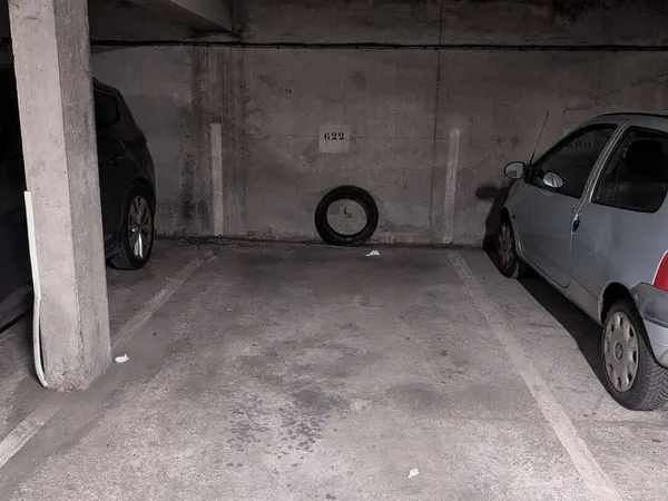 Parking 13 m²