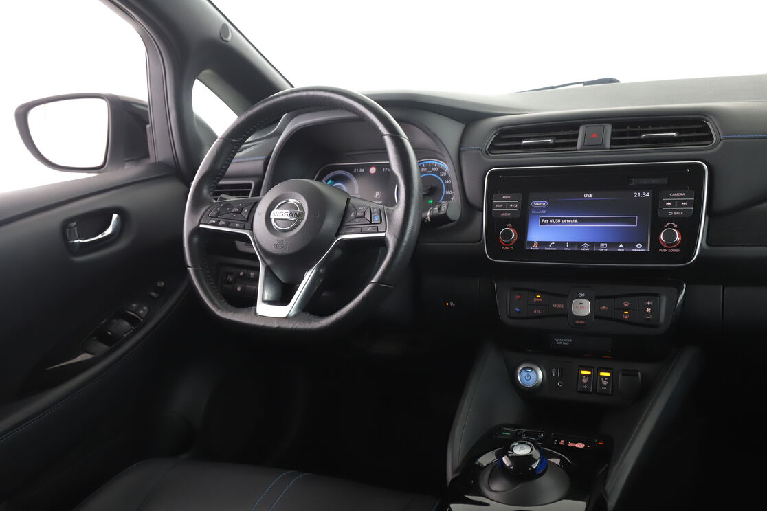 Nissan LEAF 40 kWh N-Connecta — photo 12