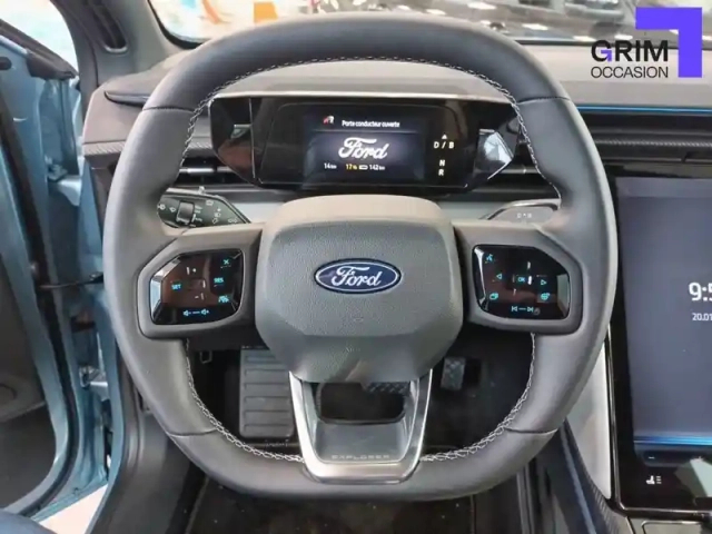 Ford Explorer awd extended range 79 kwh 340 ch — photo 6