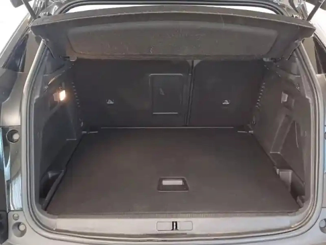 Peugeot 3008 1.2 puretech 130ch s&amp;s allure eat8 — photo 10
