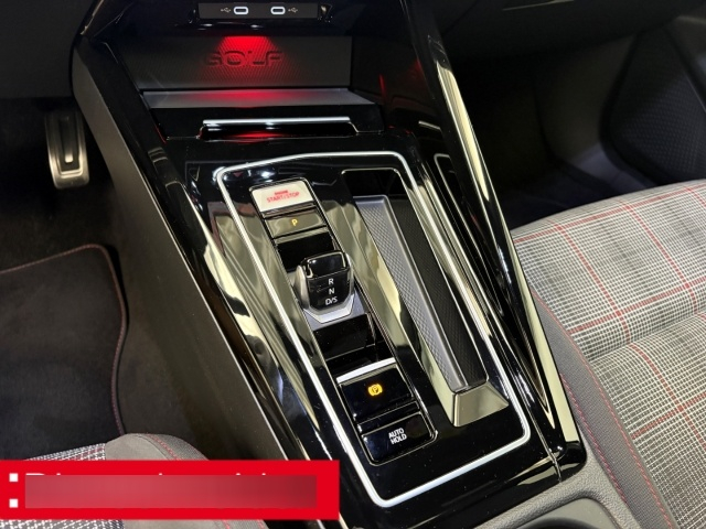Volkswagen Golf 8 — photo 12