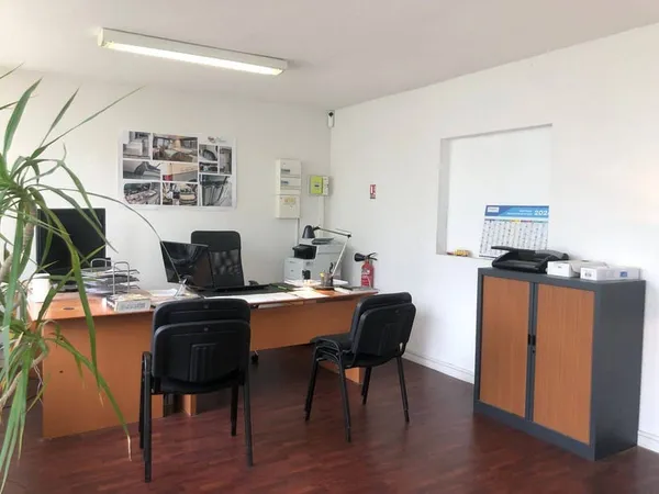 Local commercial 113 m²