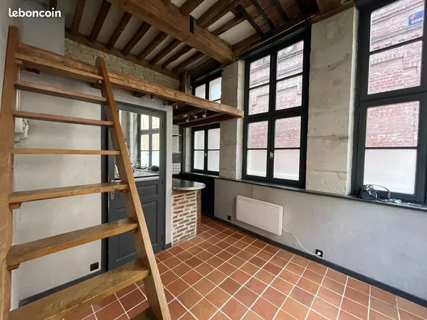 Studio 1 pièce 14 m²