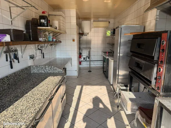 Fond de commerce Pizzeria et Licence 3 (DDB)