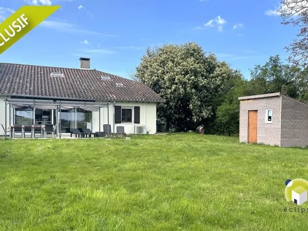 A vendre CUET - MONTREVEL EN BRESSE - Maison mitoyenne 4 Cha