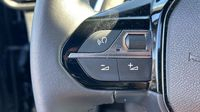 Peugeot 2008 1.2 Hybrid 145ch Style e-DCS6 — photo 37