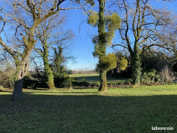 Terrain 1889 m² Arnac-Pompadour