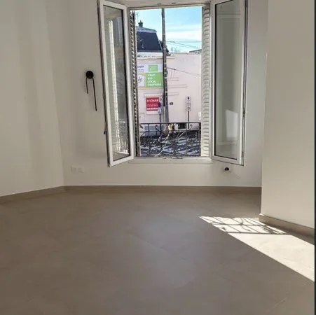 Appartement 2 pièces / entièrement rénové /DPE C