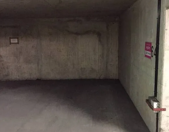 Stationnement Location Paris   82€