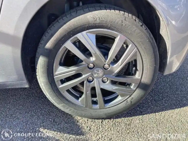 Peugeot 208 1.2 100ch s&amp;s style — photo 11