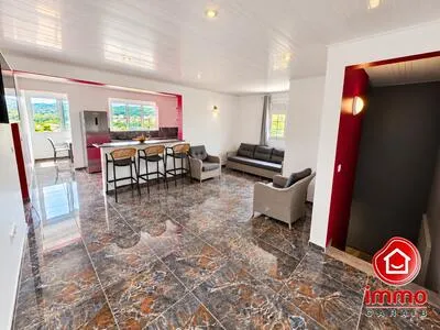 À LOUER SPACIEUX APPARTEMENT MEUBLE 4 PIÈCES DE 120 M² À SAINT-ESPRIT