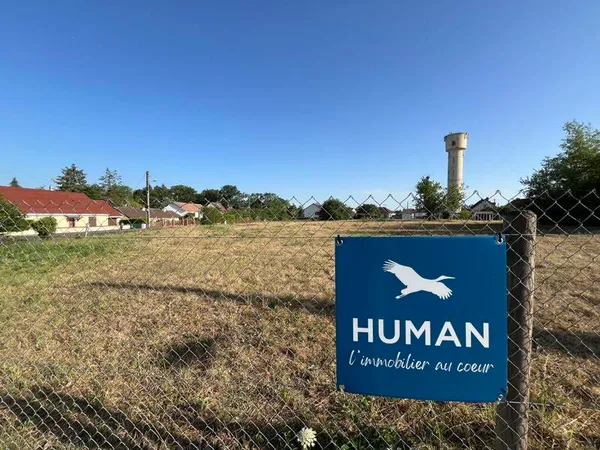 Terrain 793 m²