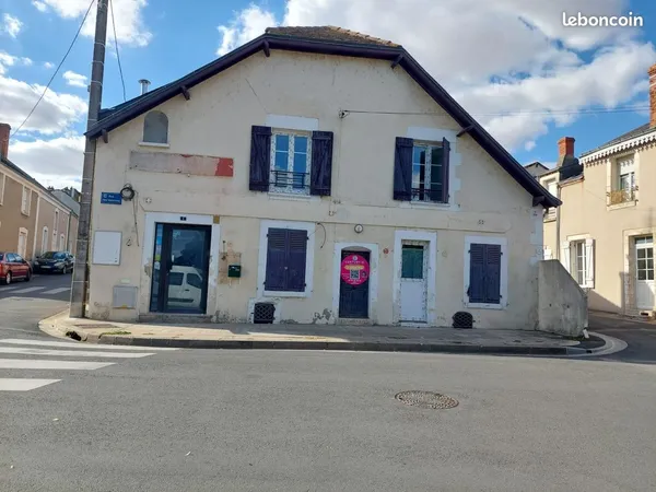Local 212 m² Issoudun