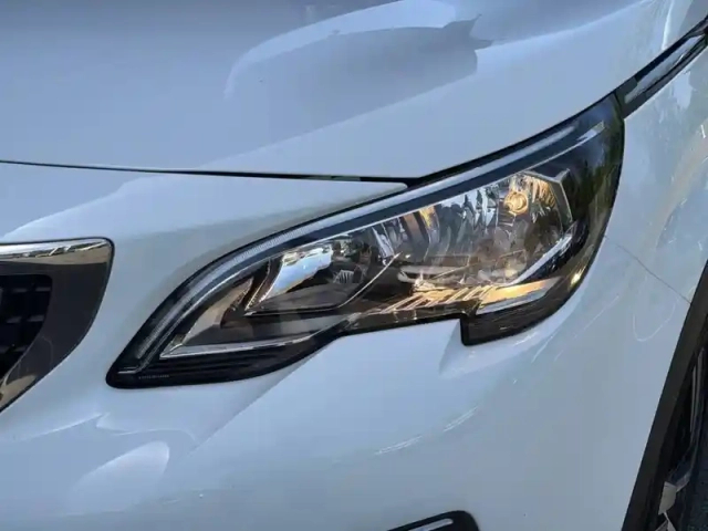 Peugeot 3008 puretech 130ch s&amp;s bvm6 — photo 16