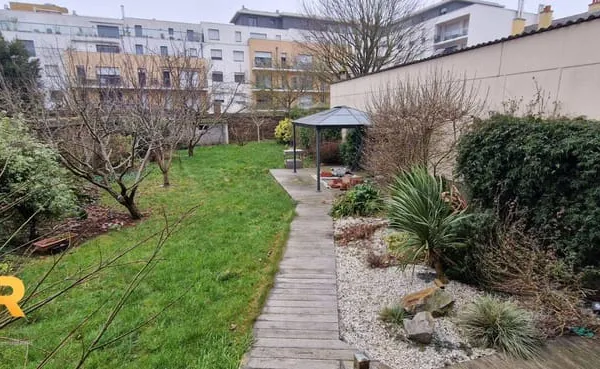 Terrain 344 m²