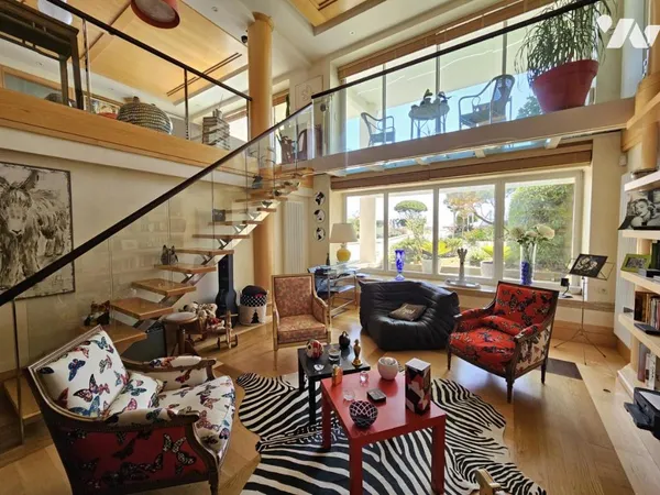 Appartement 5 pièces 183 m²