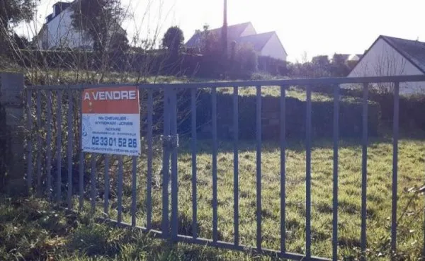 Terrain 673 m²