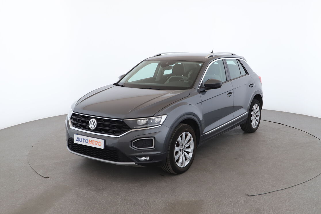 Volkswagen T-Roc 1.5 TSI EVO Carat — photo 1
