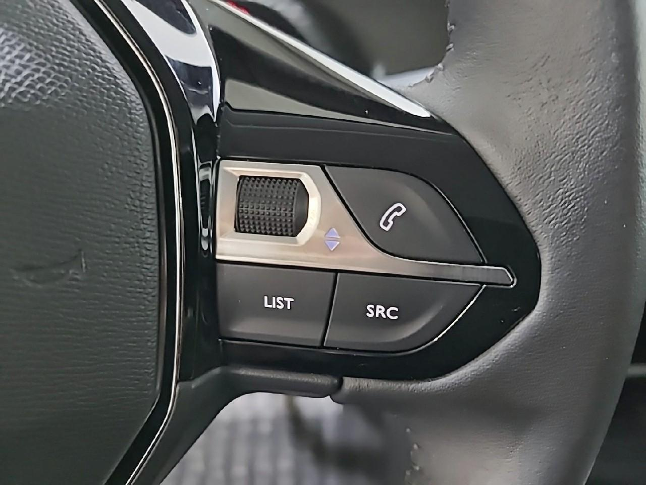 Peugeot 208 puretech 100 s&s bvm6 style — photo 19