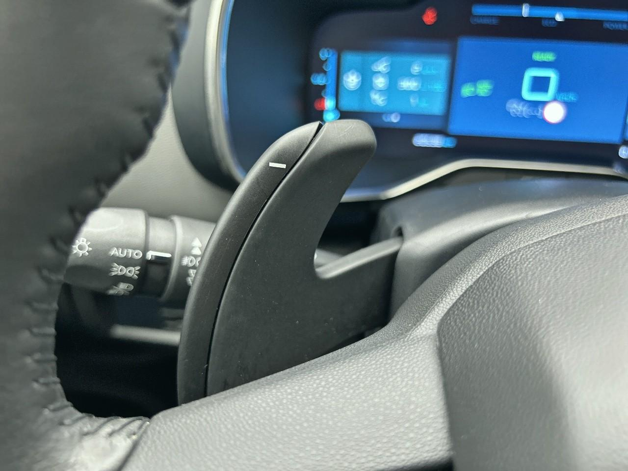Peugeot 3008 hybrid 225 e-eat8 allure — photo 30