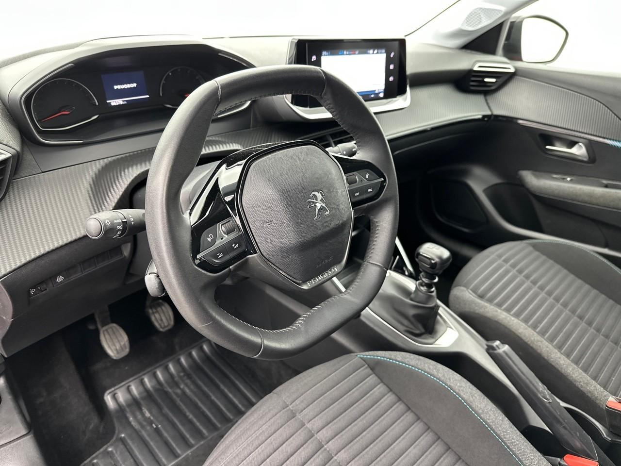 Peugeot 208 puretech 100 s&s bvm6 style — photo 8