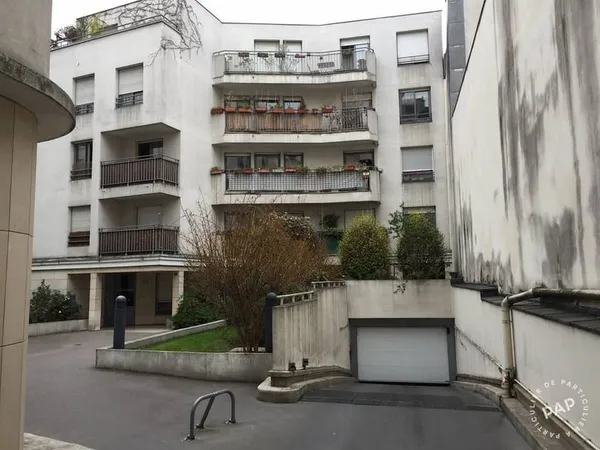 Garage/Parking