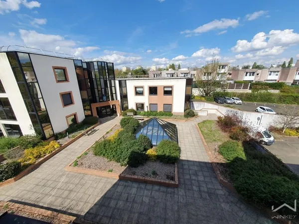 Bureaux 200m2 amovibles - Proche A86 / VELIZY