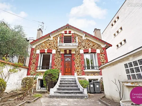 Maison 8 pièces 215 m²