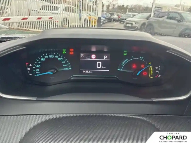 Peugeot 2008 hybrid 136 e-dcs6 — photo 17