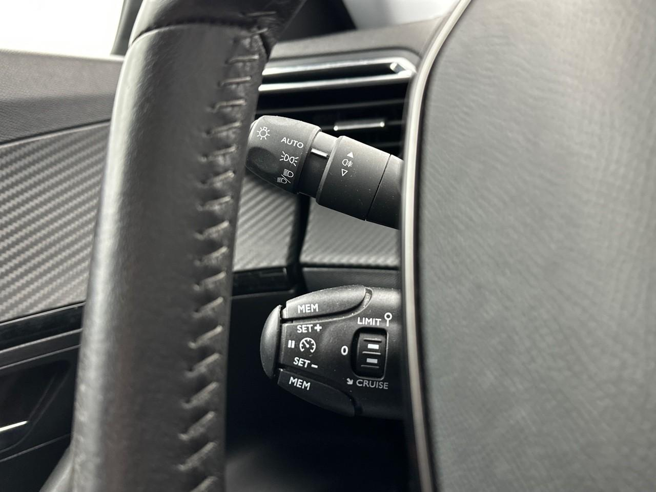 Peugeot 2008 puretech 100 s&s bvm6 active — photo 19