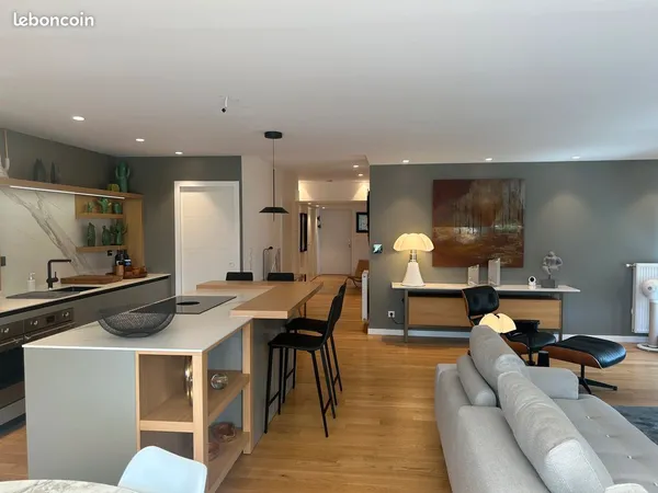 Appartement 4 pièces. 120 m2. Étage 3/3