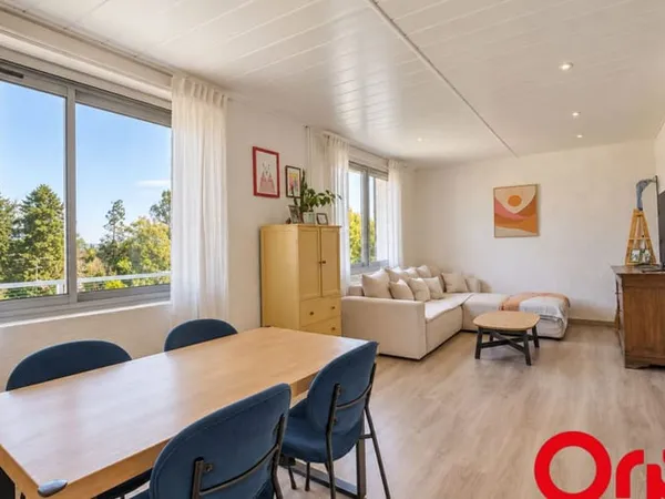 Appartement 5 pièces 103 m²