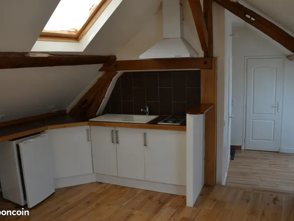Loue appartement 1er étage tranquille et lumineux