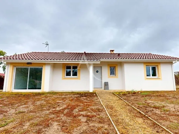 Maison de plain-pied 5 pièces 92 m²