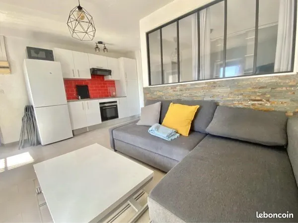 Appartement T2 rénové & meublé de 31 m² - Coeur de ville Le Muy