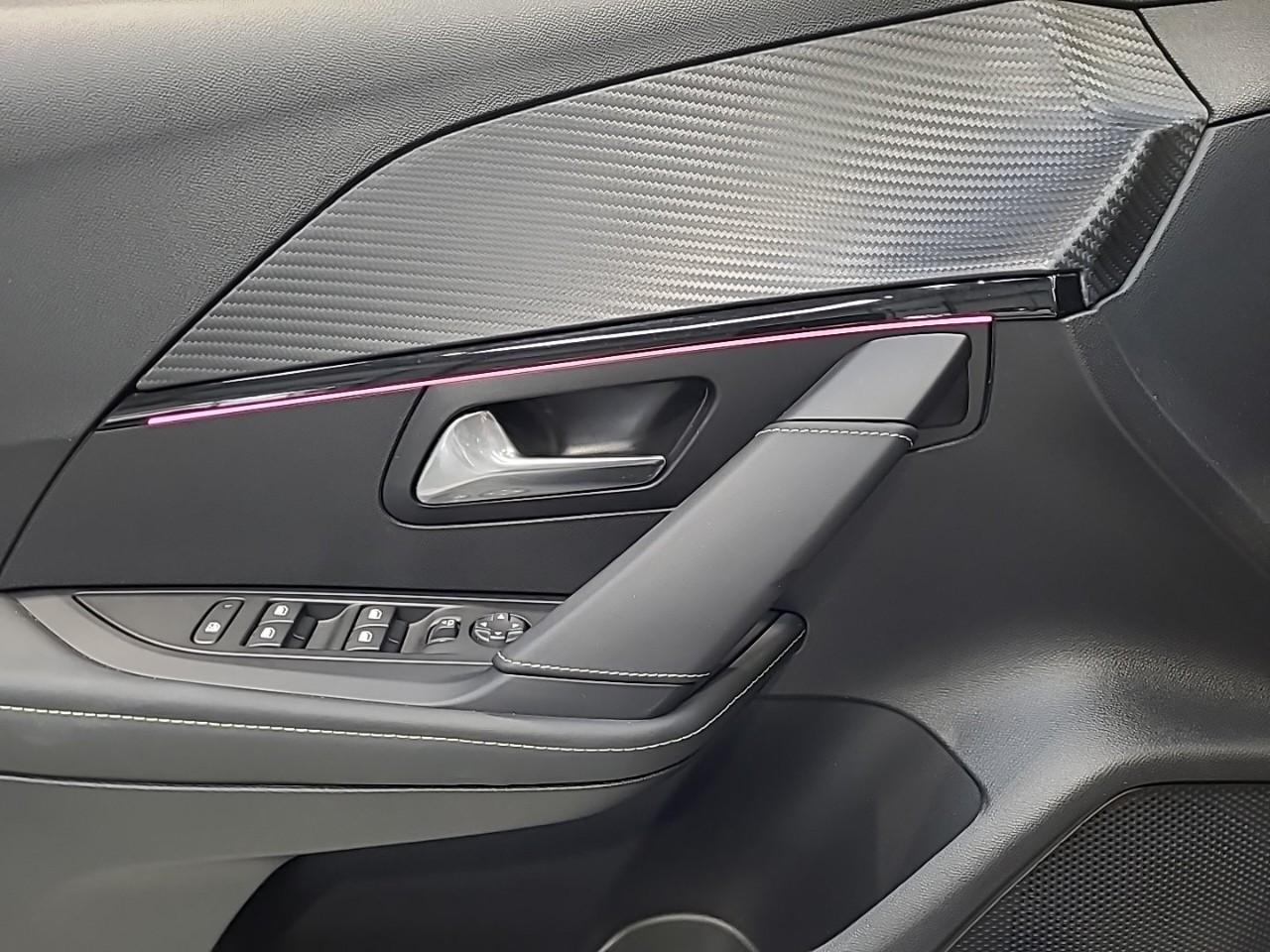 Peugeot 208 electrique 51 kwh 156ch gt — photo 31