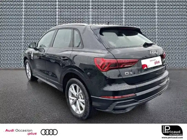 Audi Q3 45 tfsie 245 ch s tronic 6 — photo 18