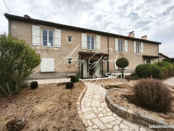 Maison 7 pièces 206 m²