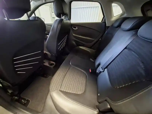 Renault Captur dci 90 energy eco² — photo 63
