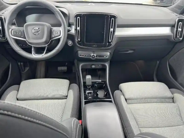 Volvo Xc40 t5 recharge 180 + 82ch plus dct 7 — photo 7