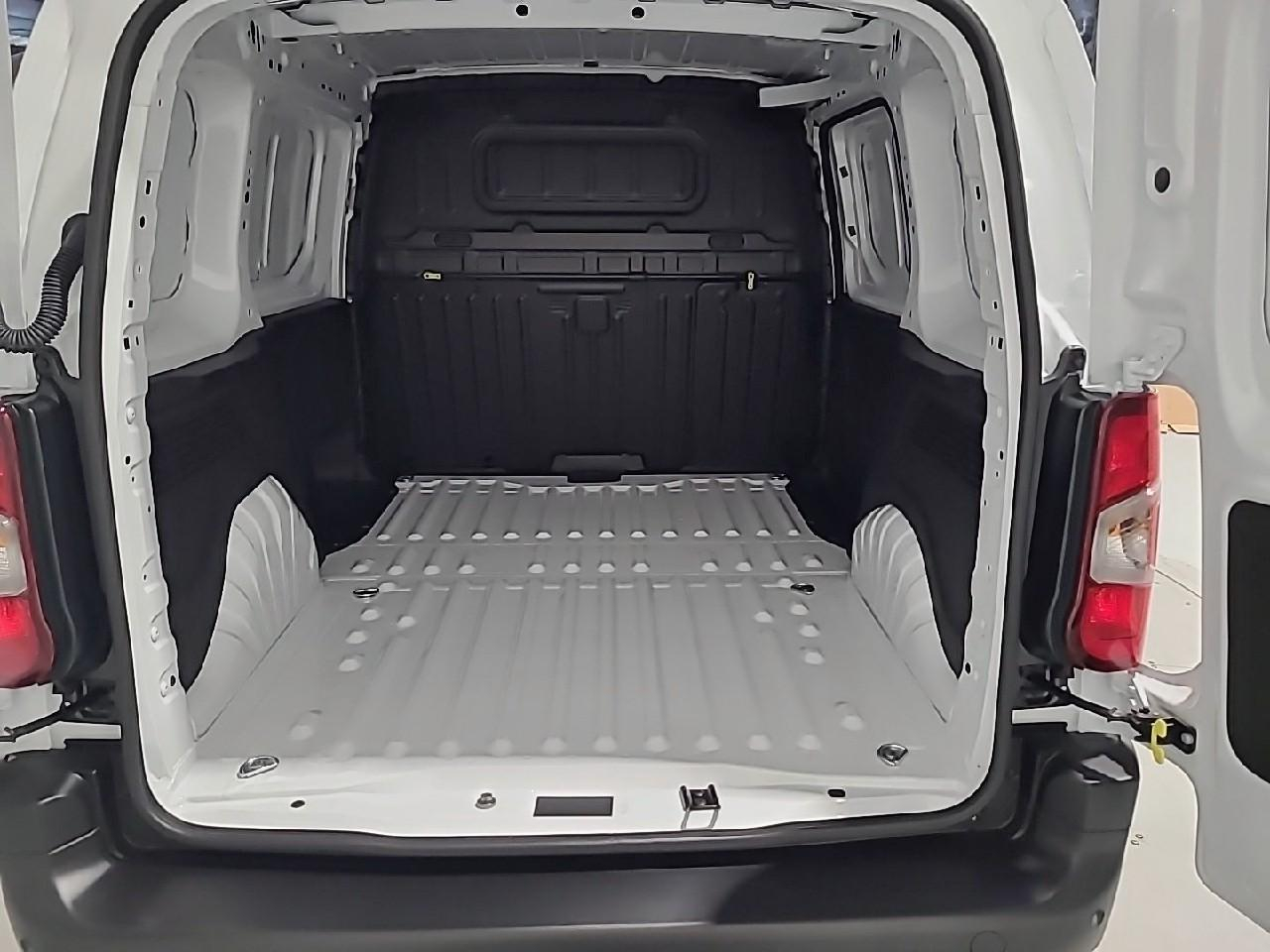 Citroën Berlingo van m diesel 100 ch manuelle — photo 14