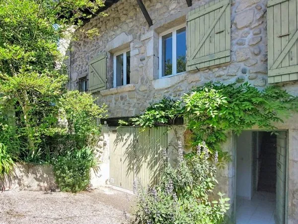 LA BUISSE au calme