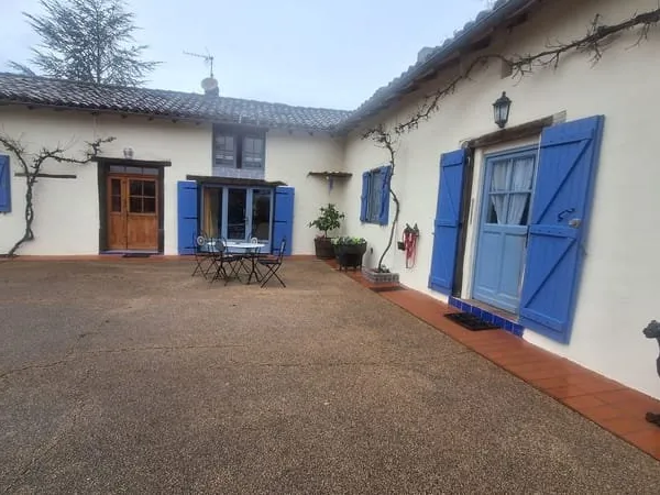 Propriété sur 6000m² de terrain avec piscine