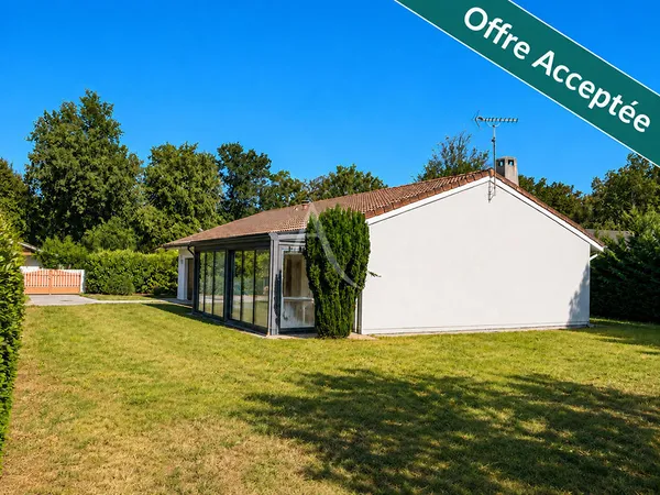 CESTAS - Maison de plain-pied de 95 m² avec garage et beau jardin