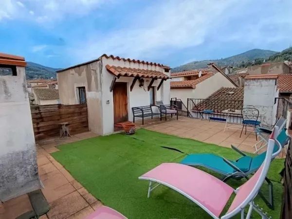 Maison 16 pièces 320 m²