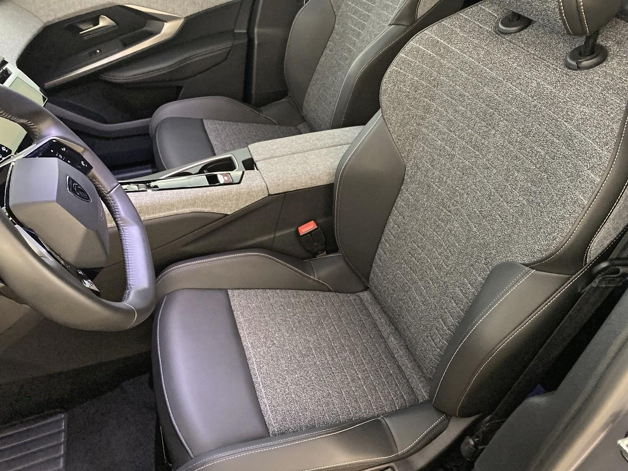 Peugeot 5008 electrique 210 ch 73 kwh allure — photo 9