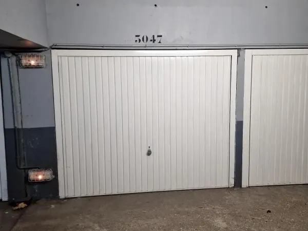 Garage/box 12 m² Trappes