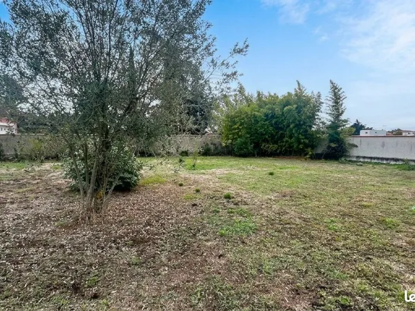 Terrain 572 m² La Salvetat Saint Gilles
