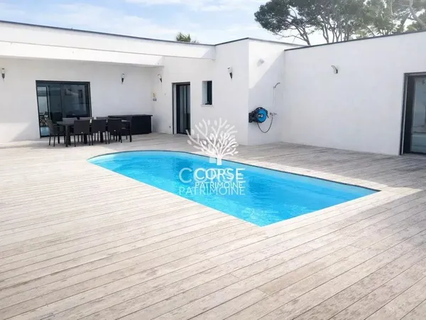 Maison de luxe 6 pièces 192 m²